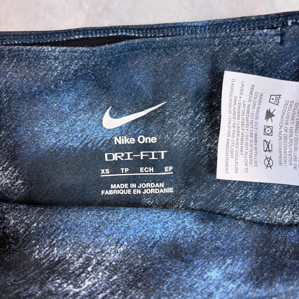 Nike One Dri-FIT Leggings Womens XS Blue NEW High Rise 7/8 Training Tights.